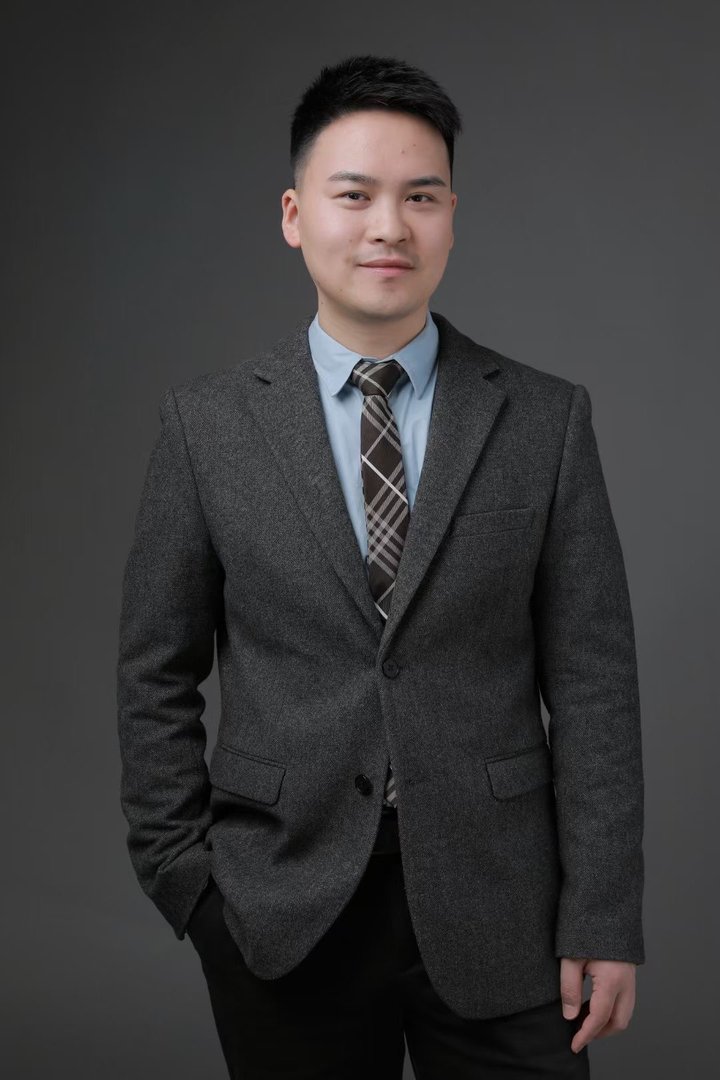 Wei Wang (汪巍)